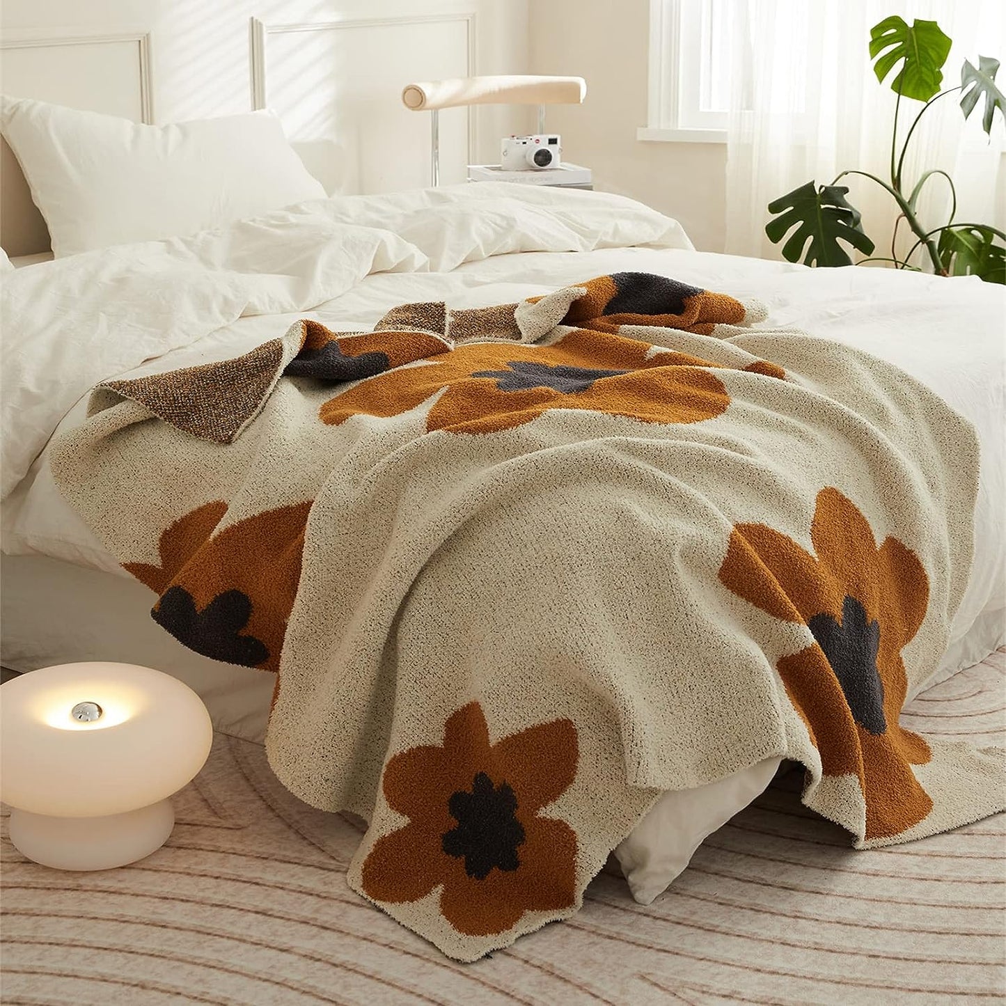 Nordic Flower Pattern Knitted Blanket