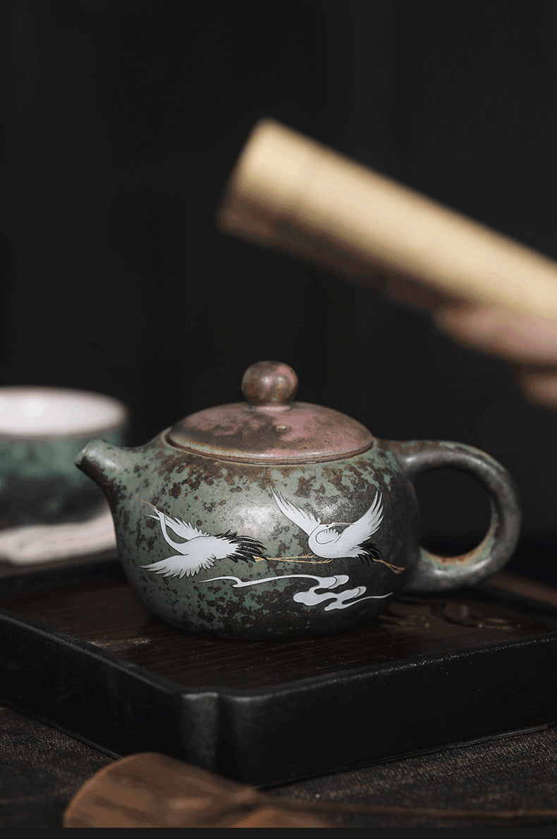 Artisan-Crafted Teapot: Red-Crowned Crane Design