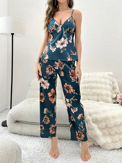 SCANDINAVIAN FLORAL SATIN SLEEPWEAR SET