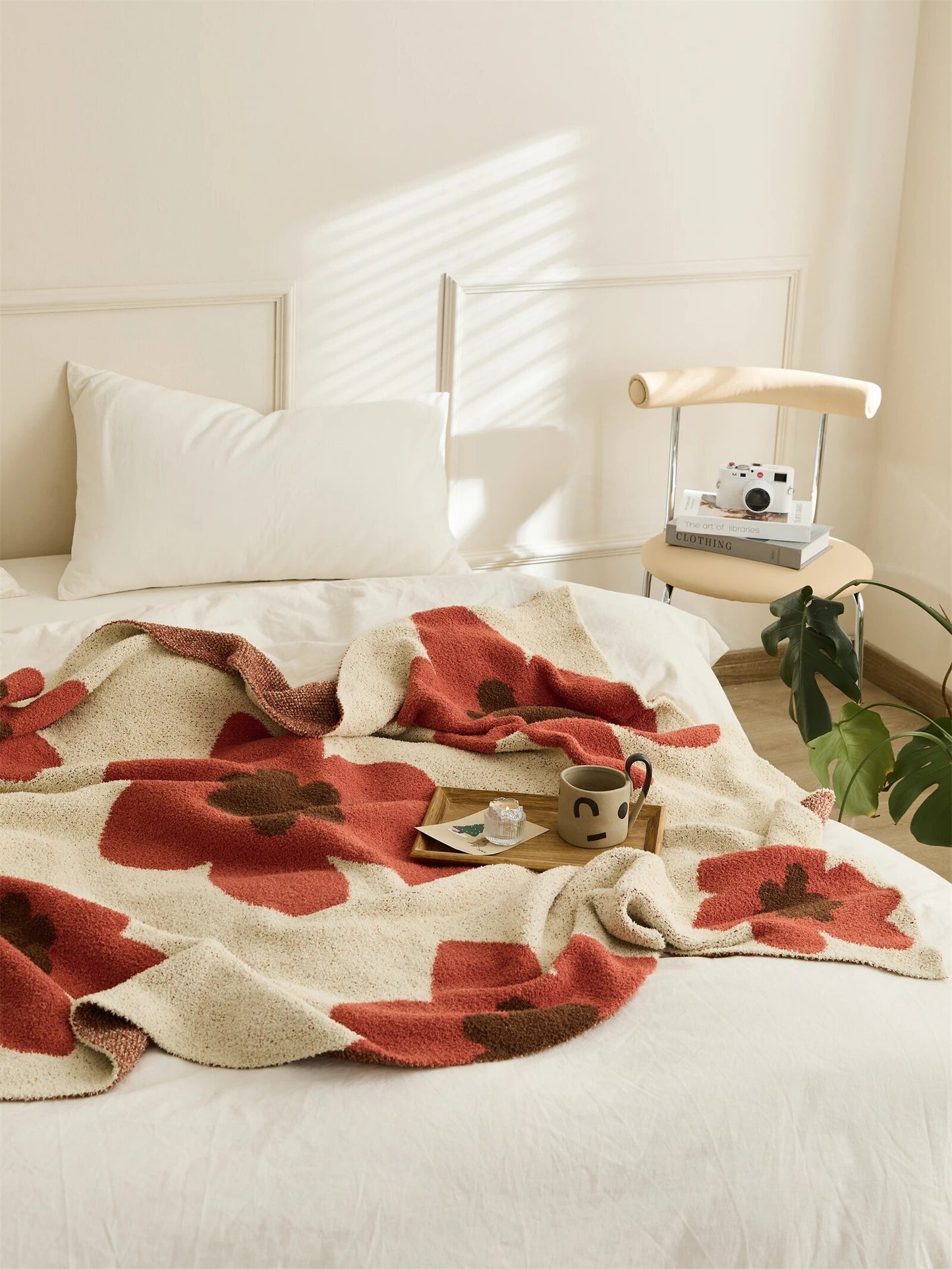 Nordic Flower Pattern Knitted Blanket