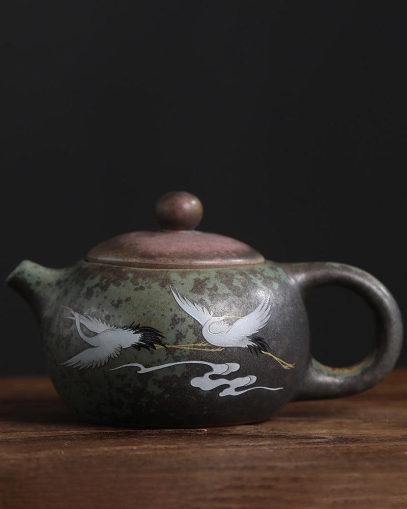 Artisan-Crafted Teapot: Red-Crowned Crane Design