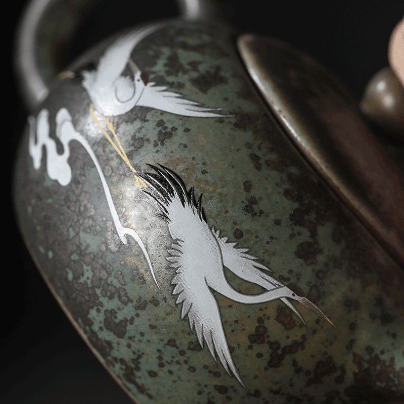 Artisan-Crafted Teapot: Red-Crowned Crane Design