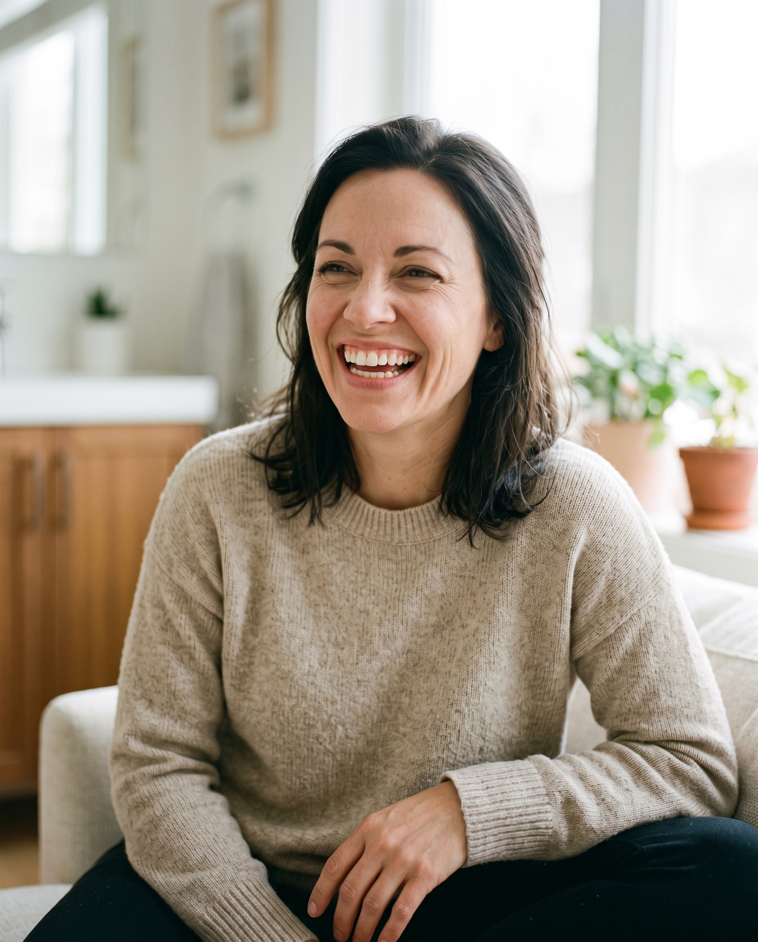 Woman smiling clean teeth